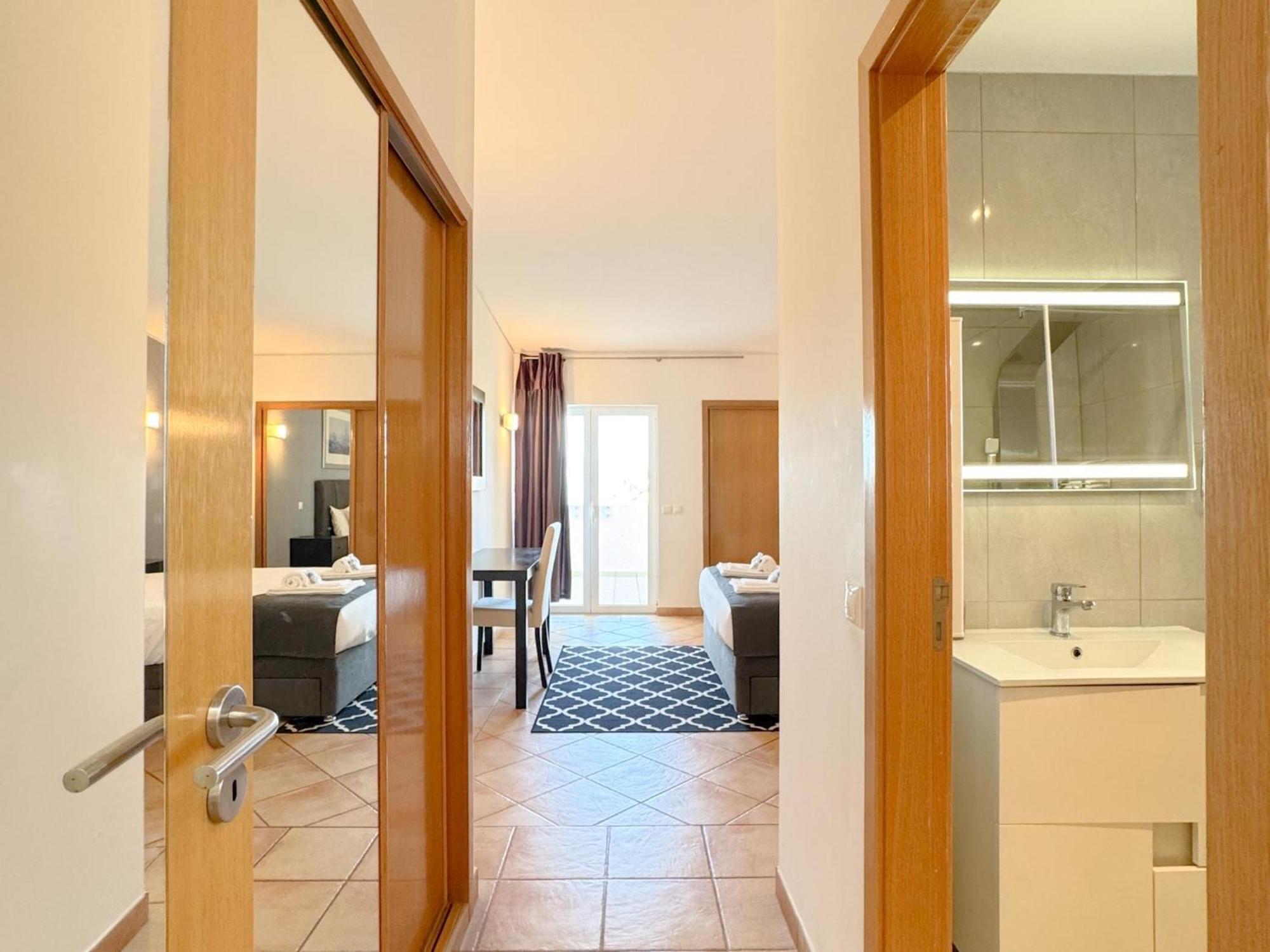 With Pool, Gym, And Games #1961 Apartamento *